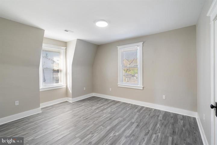 3408 W Forest Park Ave #1st Floor Property Photo 8