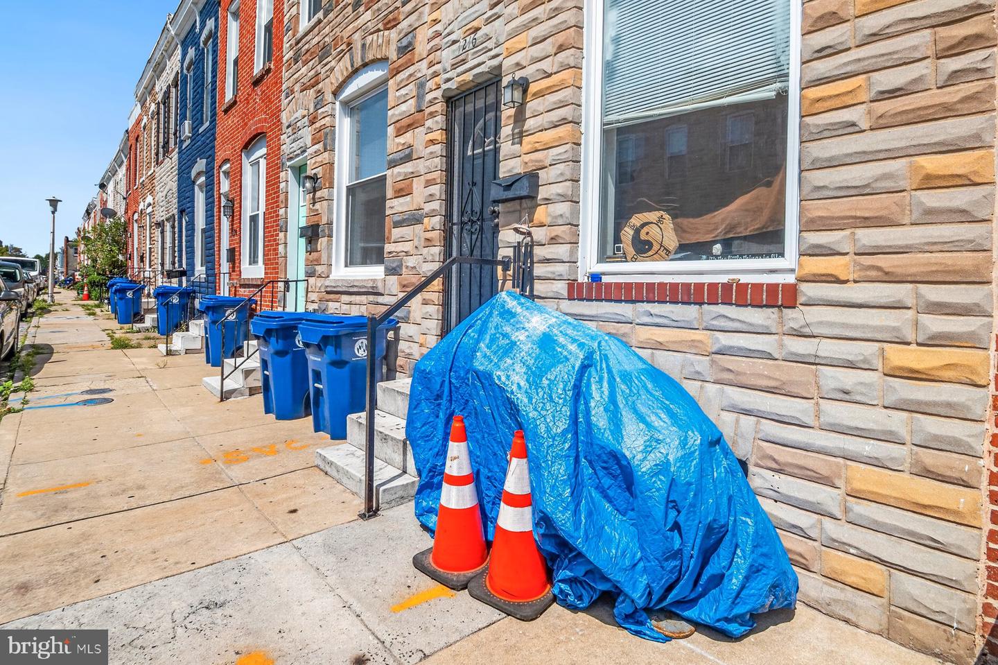 1216 Sargeant St Property Photo 4