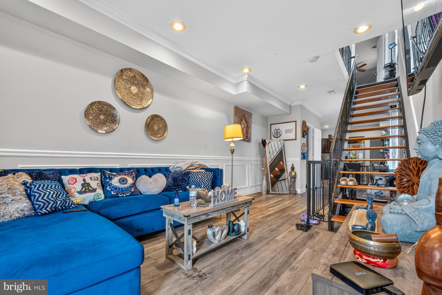 1309 W Ostend St Property Photo 6