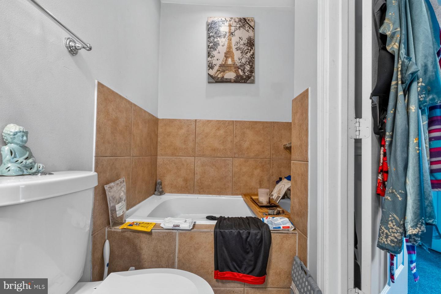 1309 W Ostend St Property Photo 16