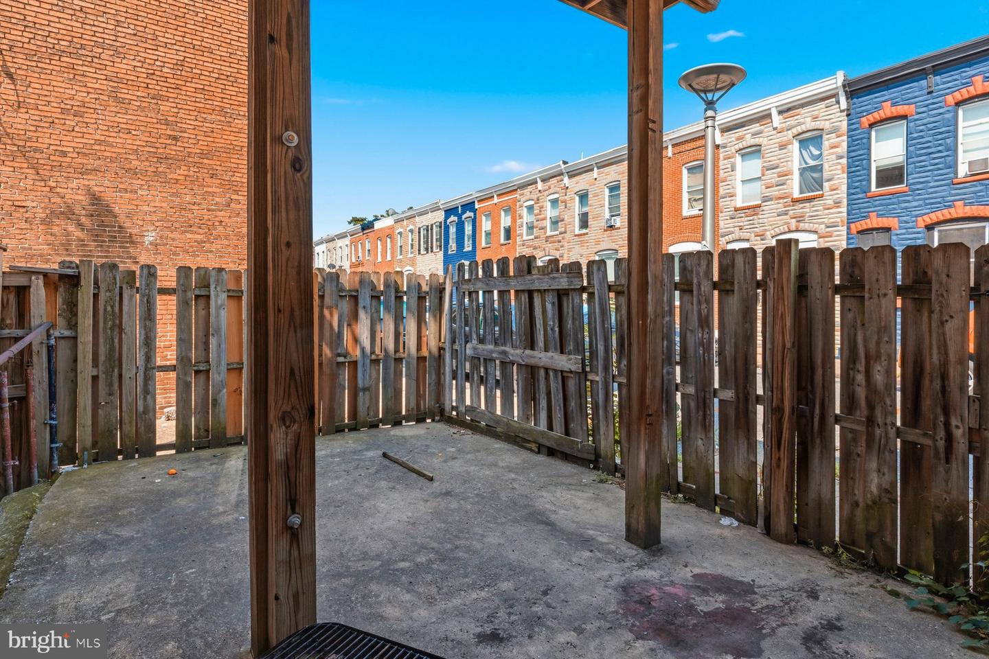 1309 W Ostend St Property Photo 27