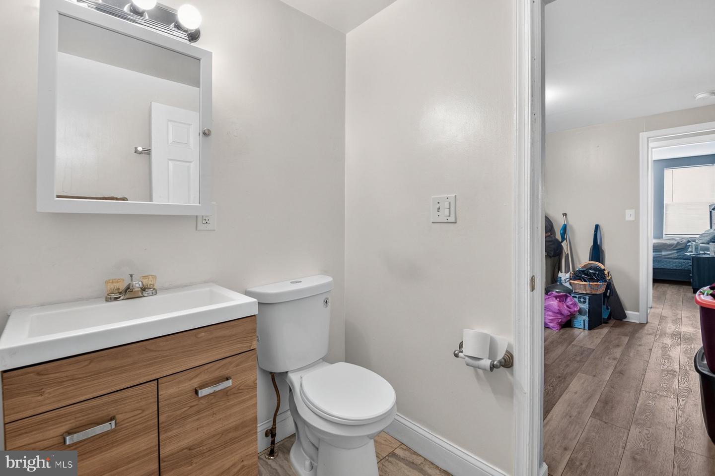 1245 Sargeant St Property Photo 15