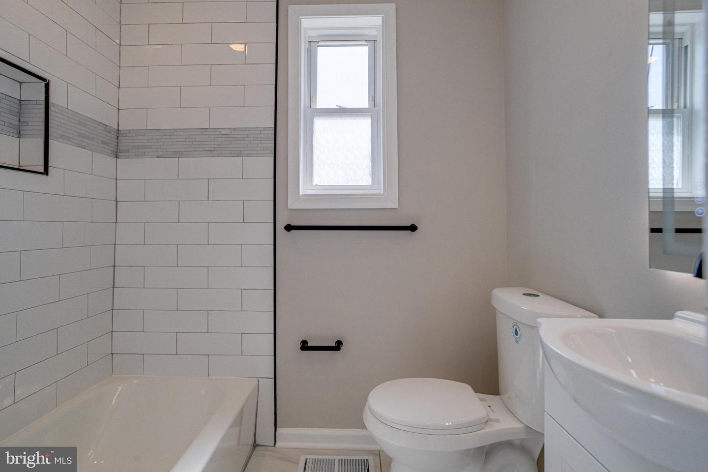 4100 Colborne Rd Property Photo 26