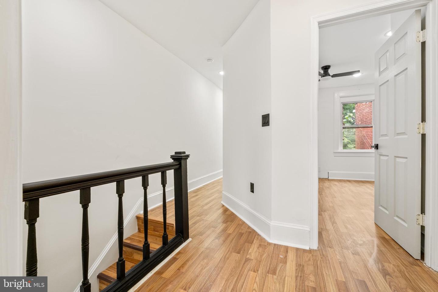 2784 W North Ave Property Photo 24