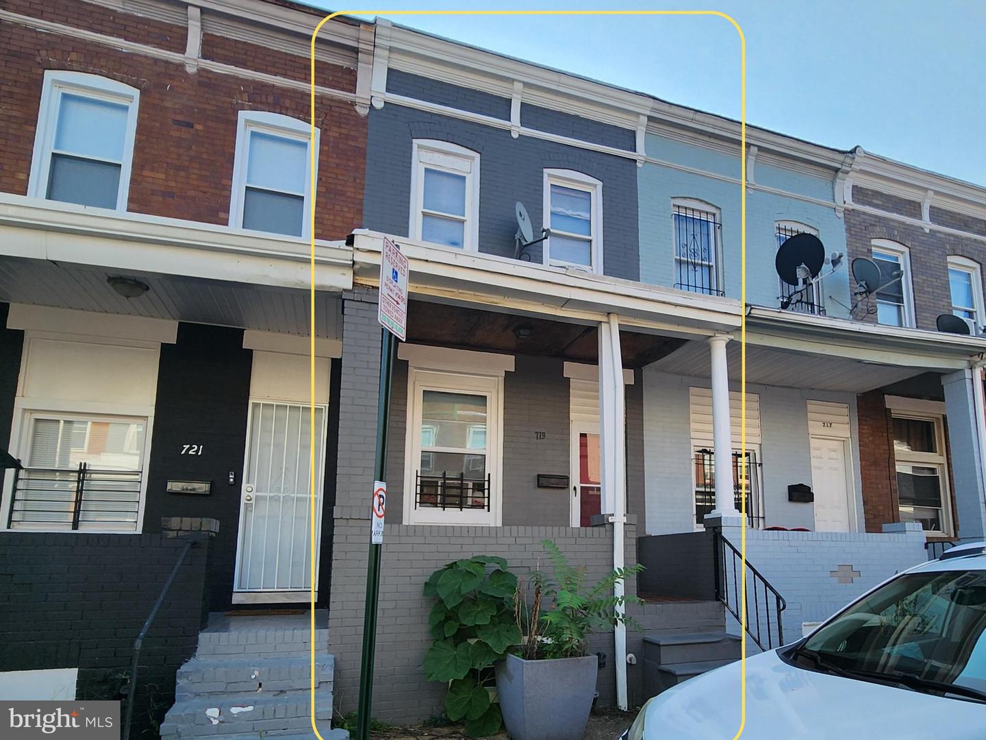 719 N Curley St Property Photo 1