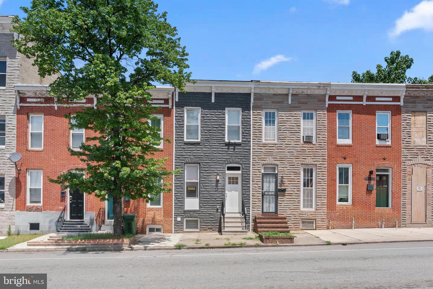 1008 E Biddle St Property Photo 2