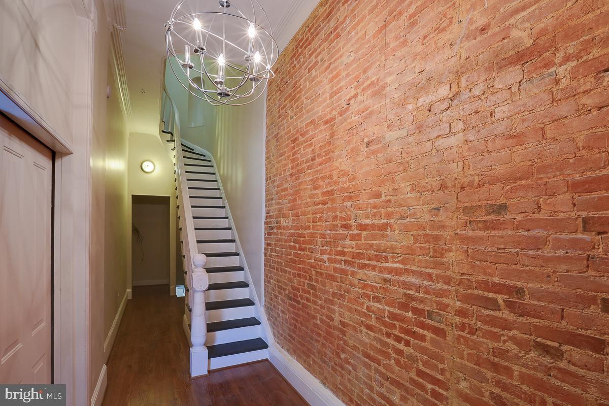 2118 Saint Paul St Property Photo 55