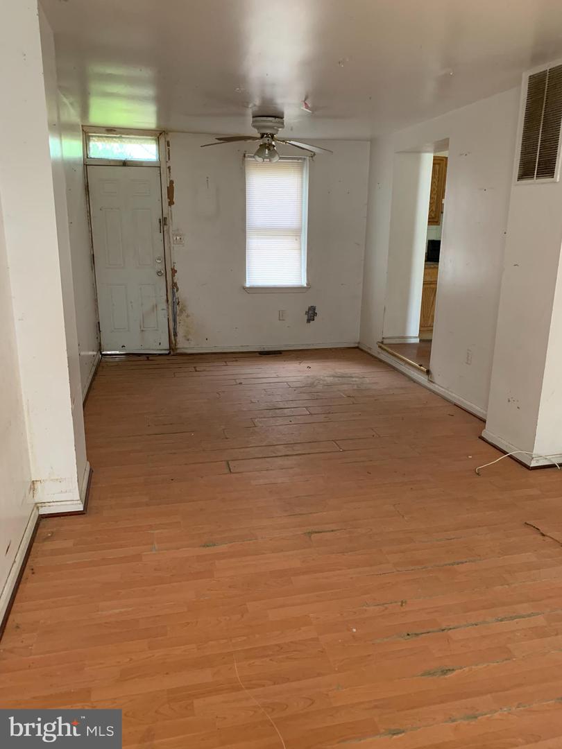 2737 Prospect St Property Photo 2