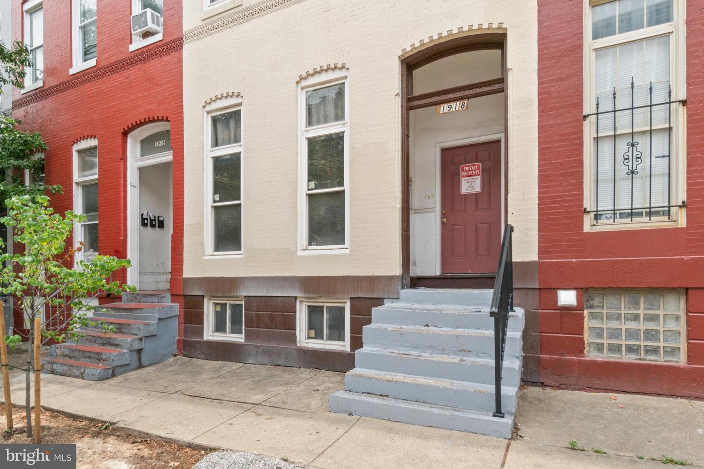 1918 Mcculloh St Property Photo 3