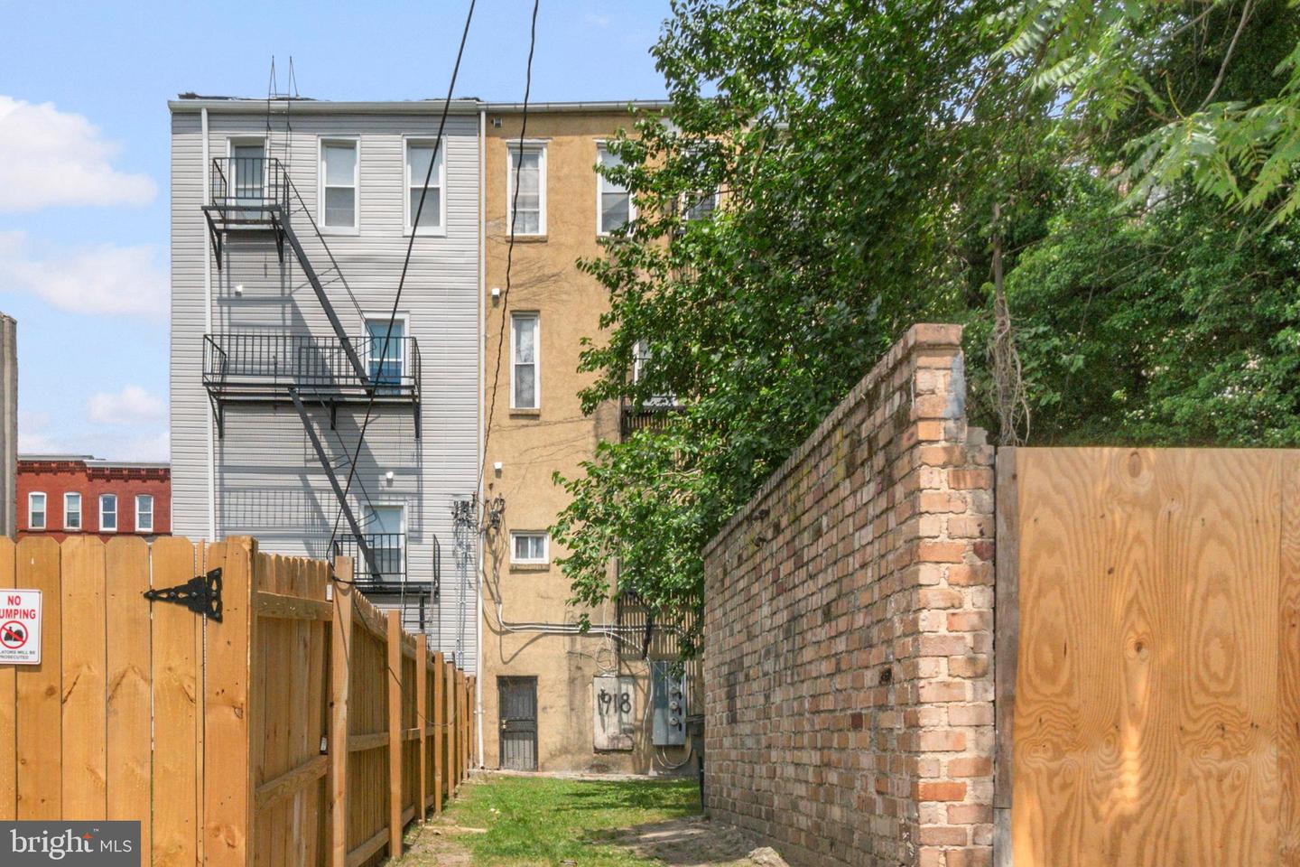 1918 Mcculloh St Property Photo 21