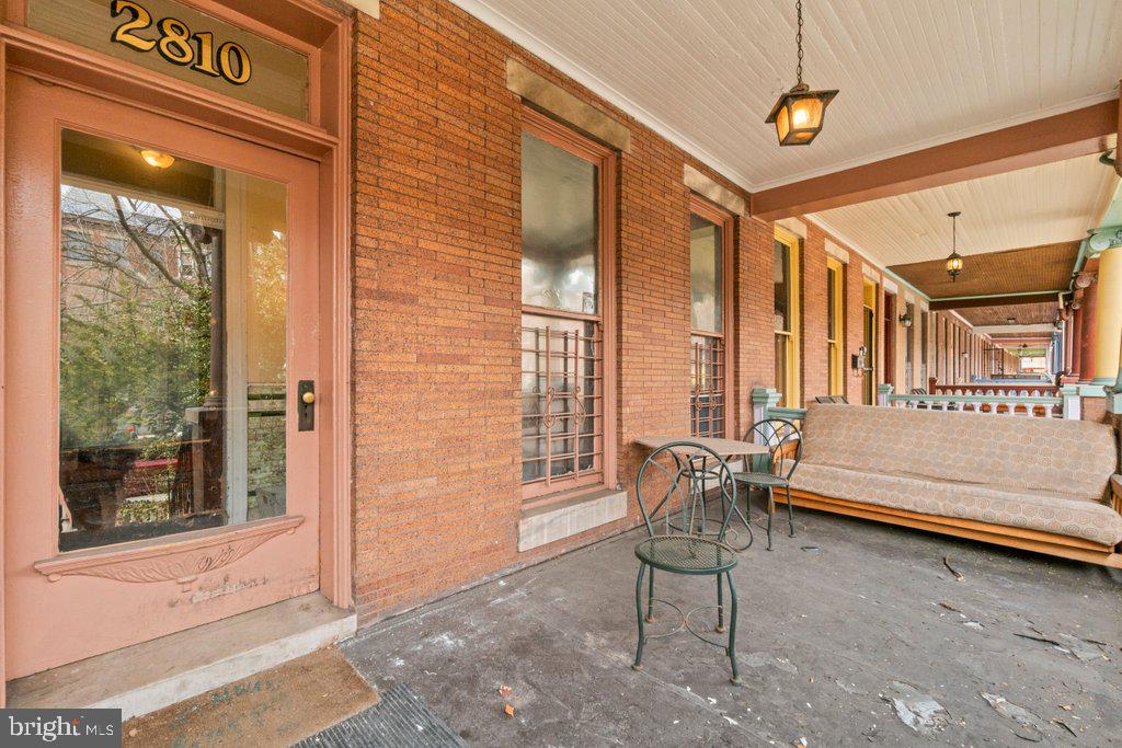 2810 Saint Paul St Property Photo 2