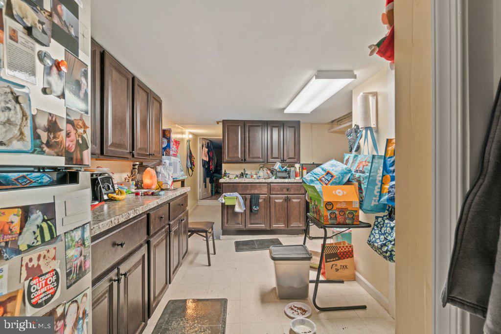 2810 Saint Paul St Property Photo 3
