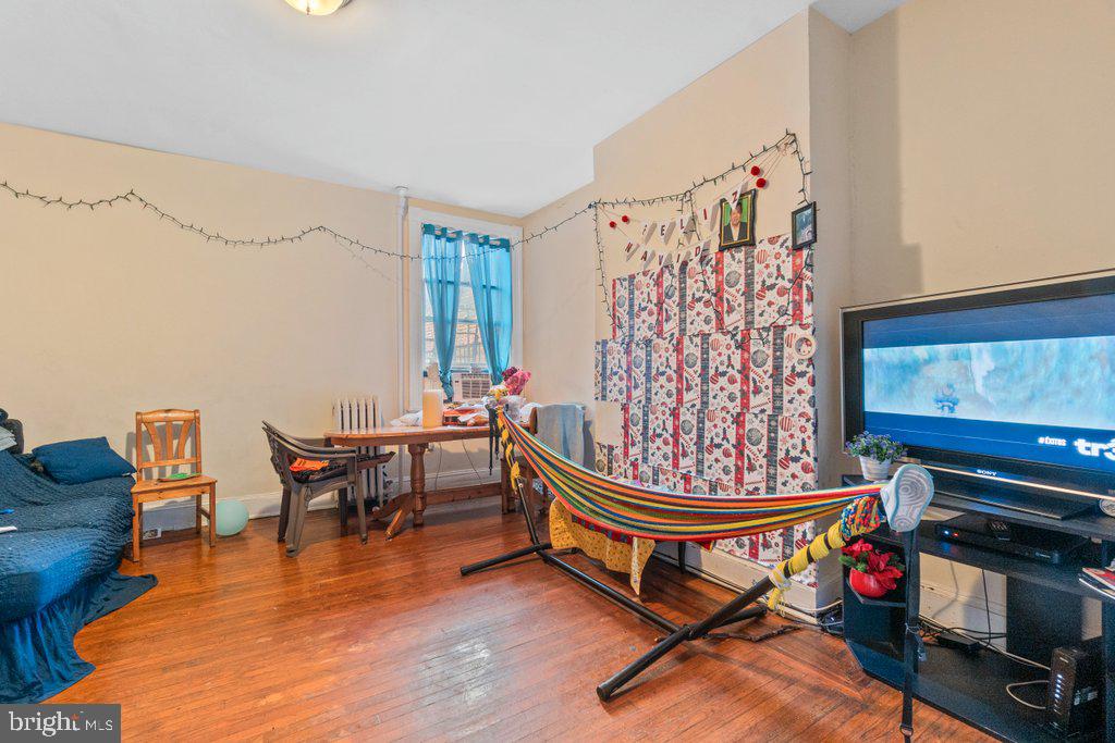 2810 Saint Paul St Property Photo 17