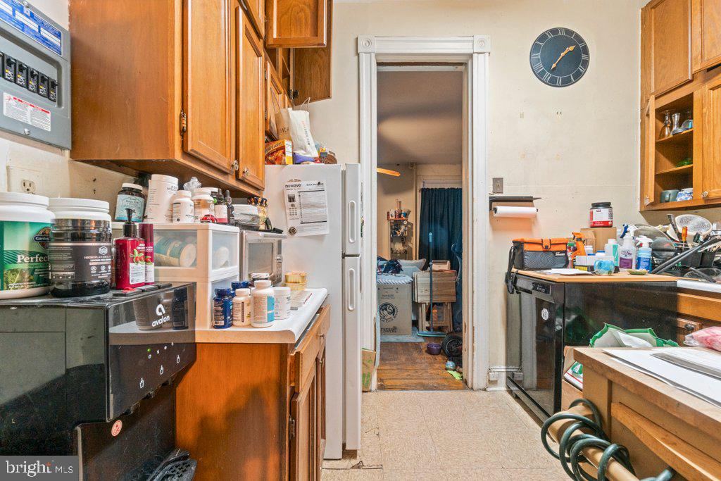 2810 Saint Paul St Property Photo 18