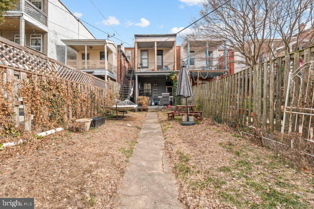 2810 Saint Paul St Property Photo 23
