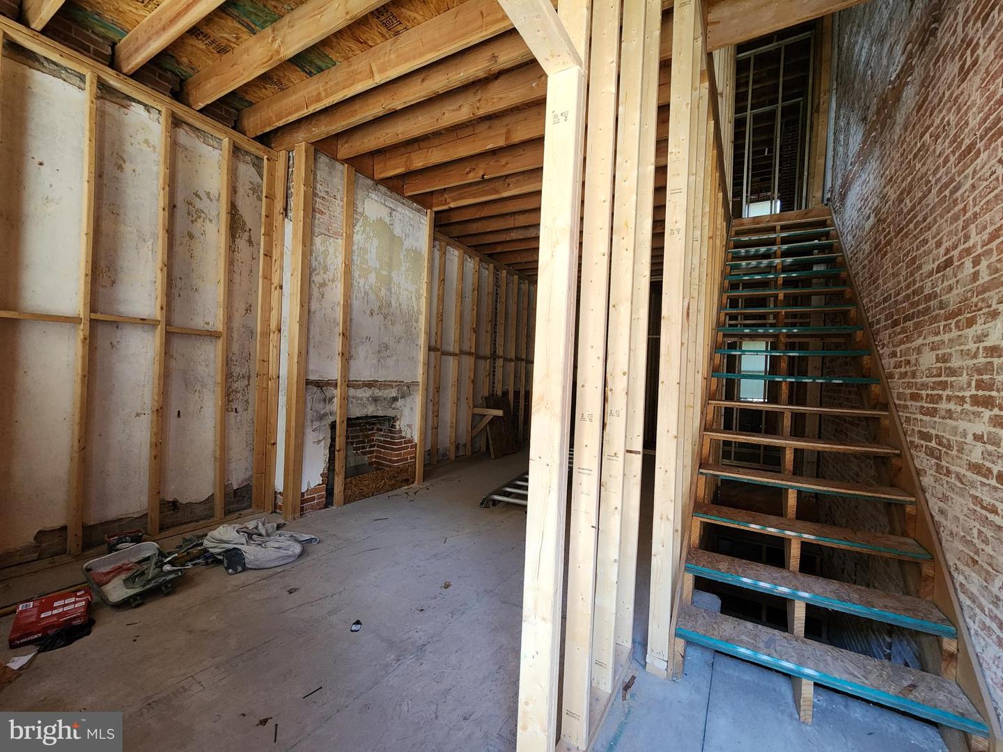 1003 Edmondson Ave Property Photo 5