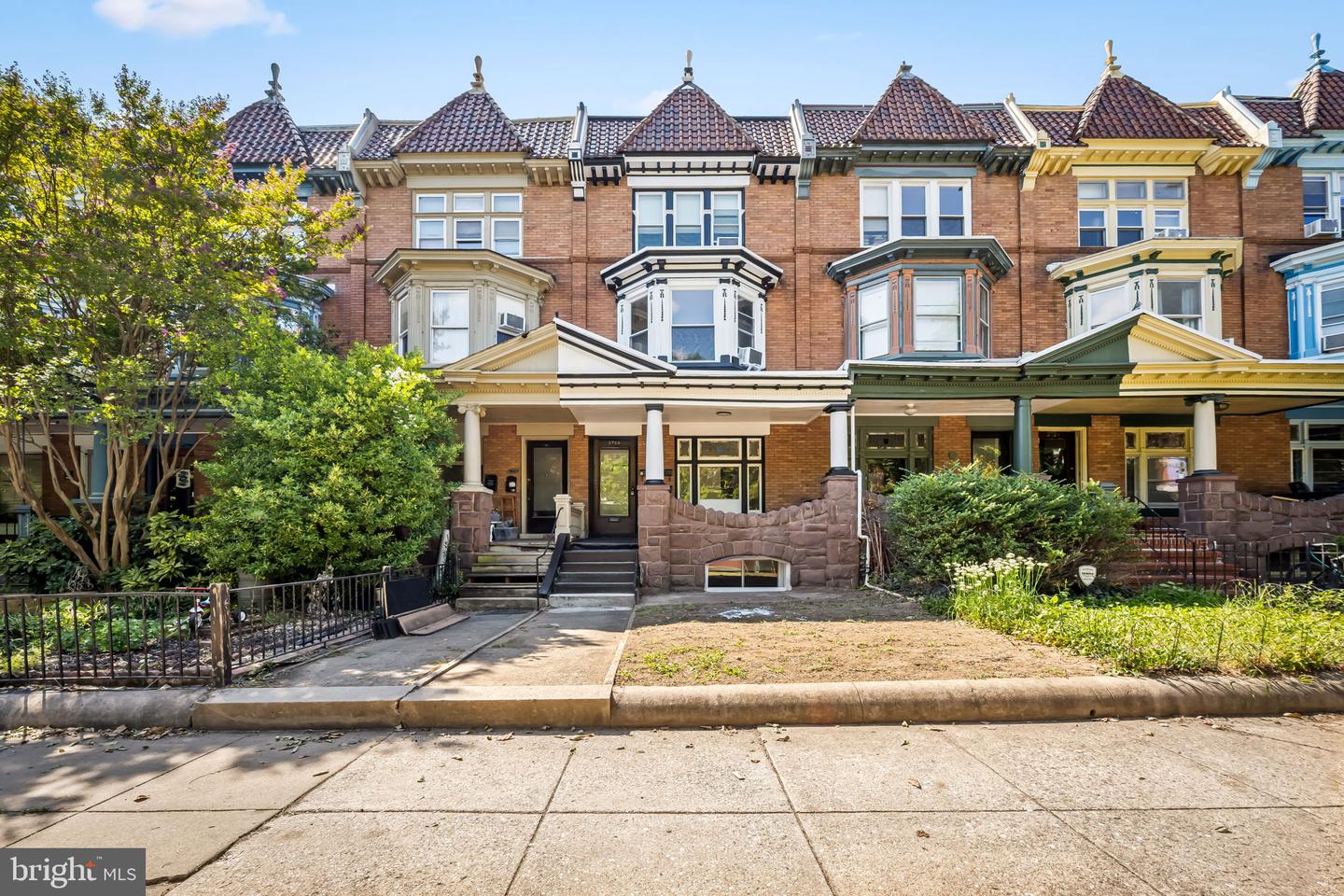 2720 N CALVERT ST #UNIT B Property Photo 1