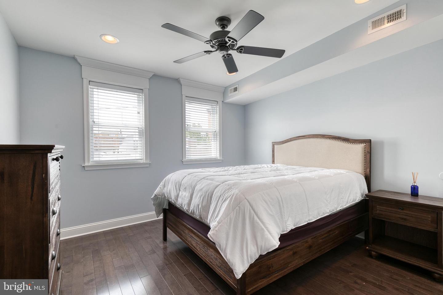2205 Bank St Property Photo 10