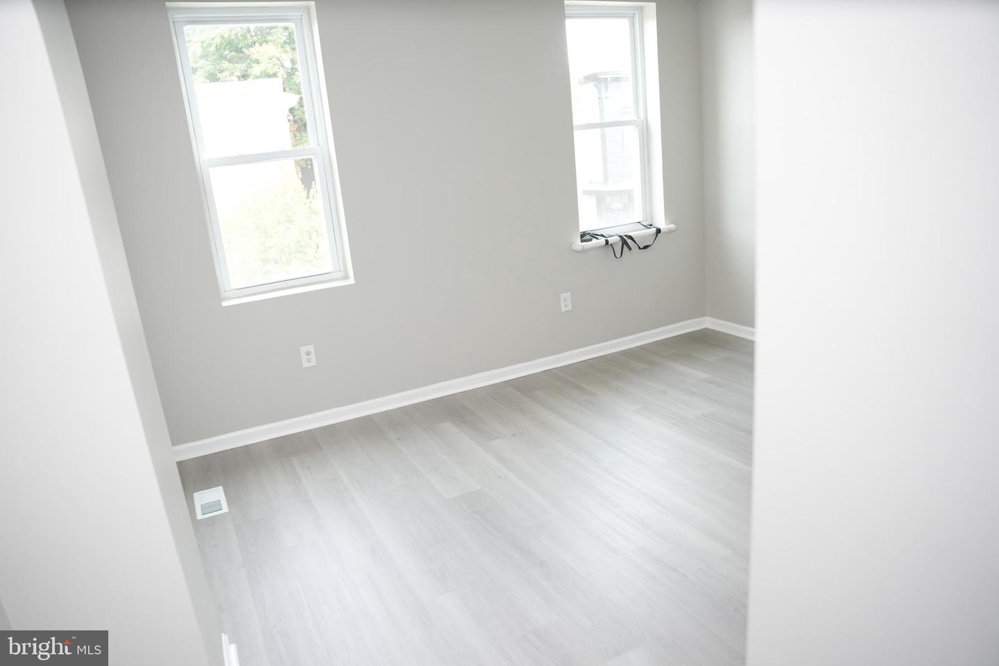 2710 Jefferson St Property Photo 58