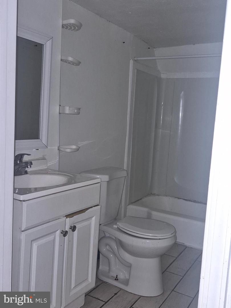 3522 Erdman Ave Property Photo 7