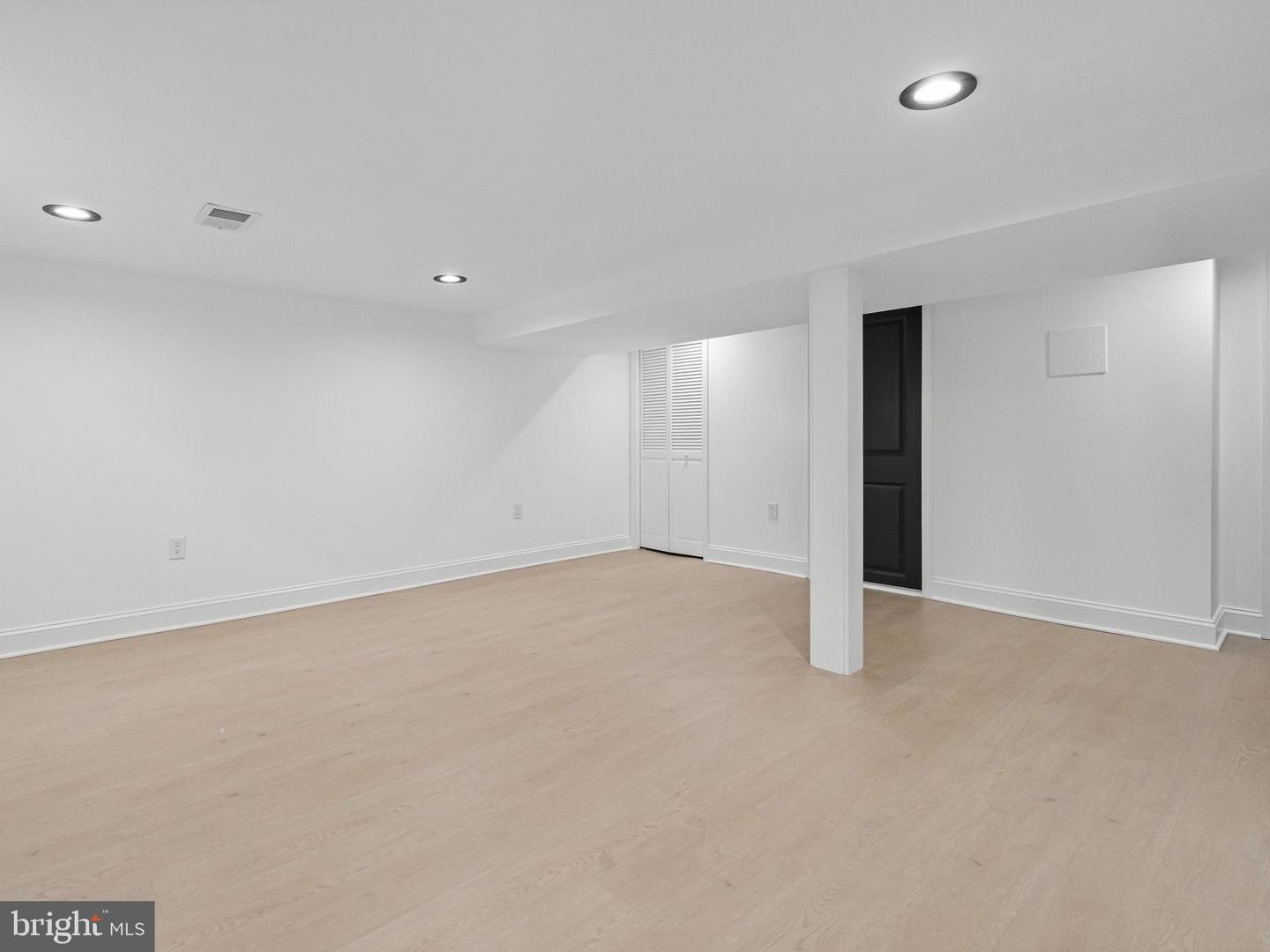 5927 Eurith Ave Property Photo 32