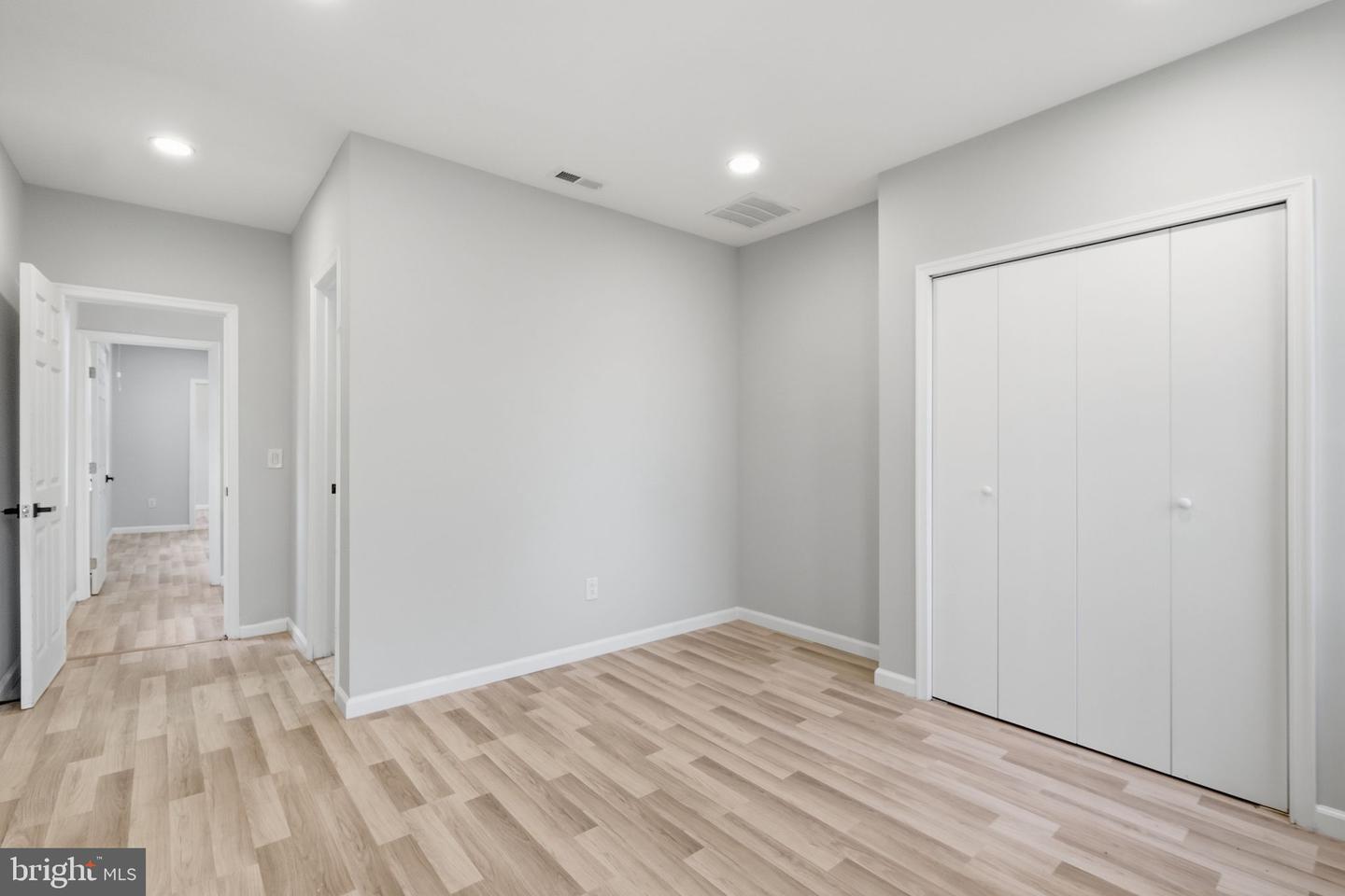 526 N Arlington Ave Property Photo 15