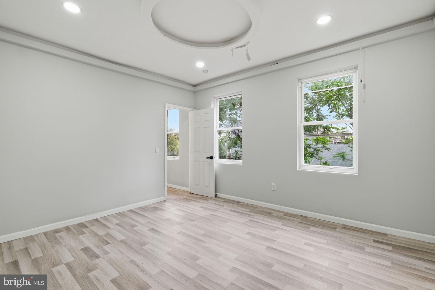 526 N Arlington Ave Property Photo 21