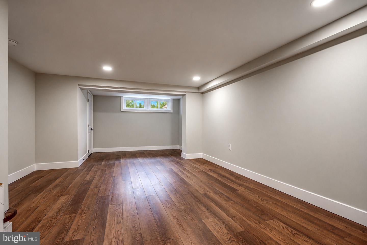 2824 Ashland Ave Property Photo 29