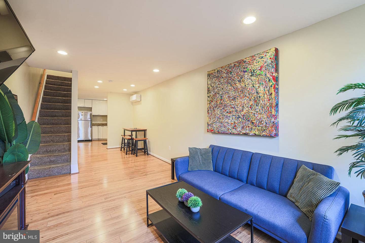 352 Woodyear St Property Photo 4
