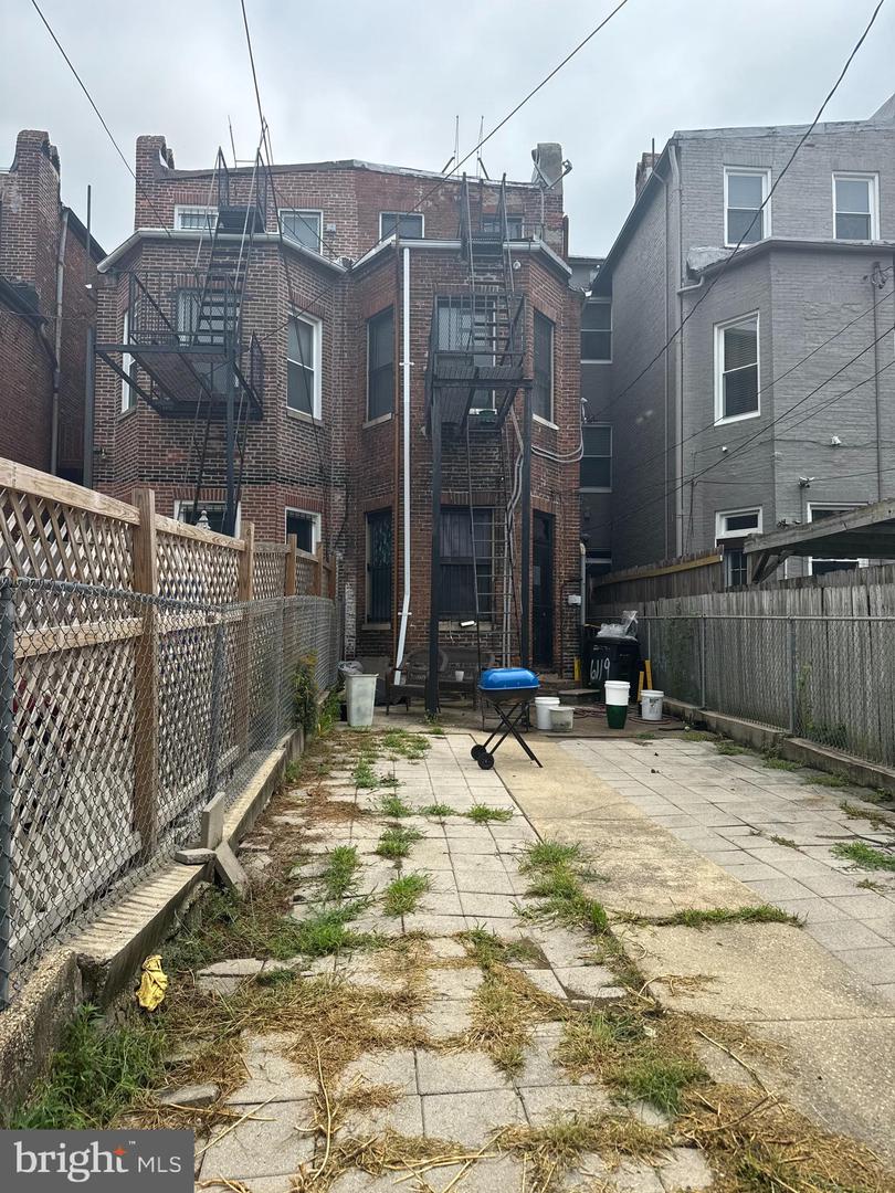 1504 Mcculloh St Property Photo 16