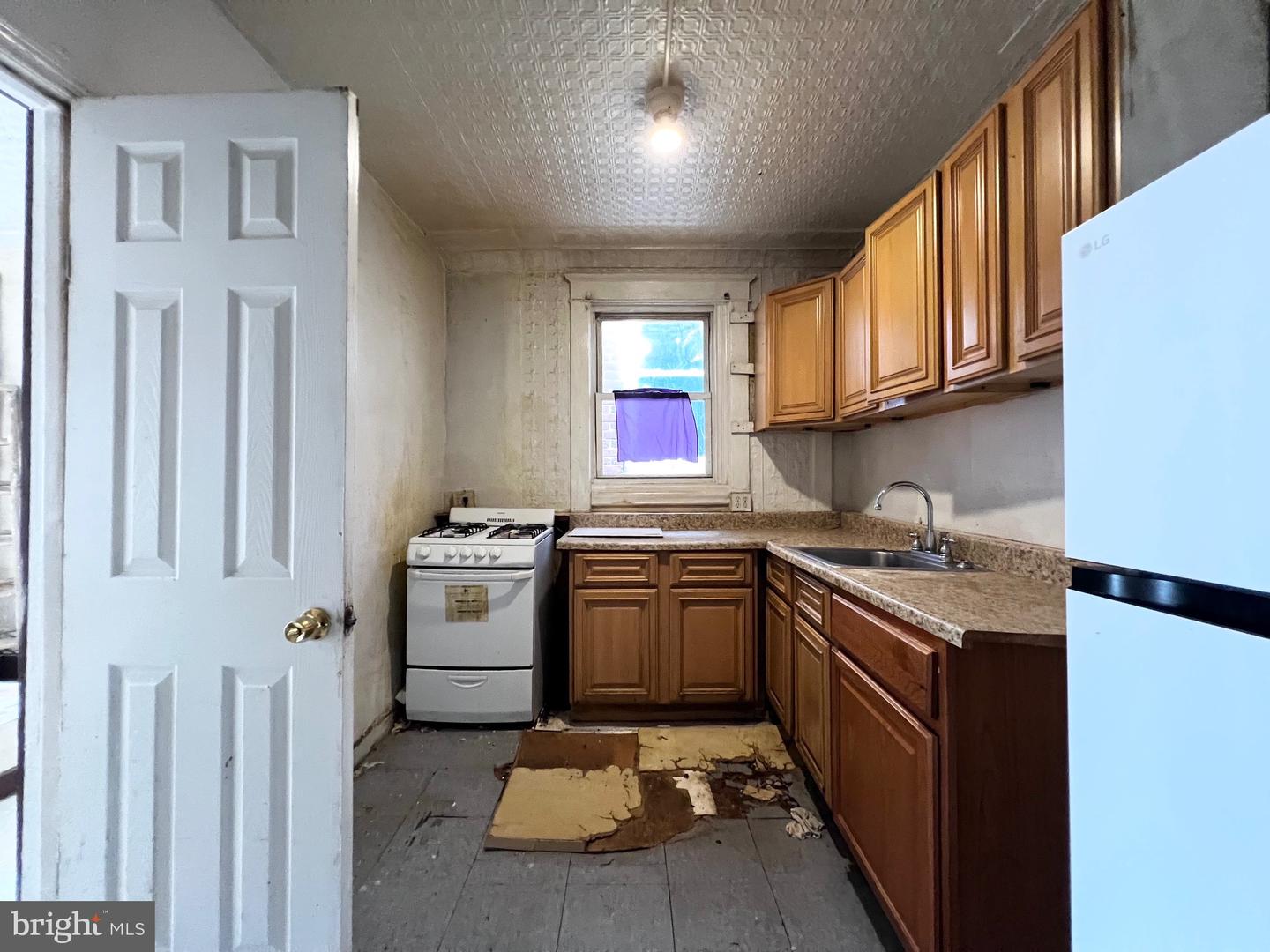 1817 Eastern Ave Property Photo 8
