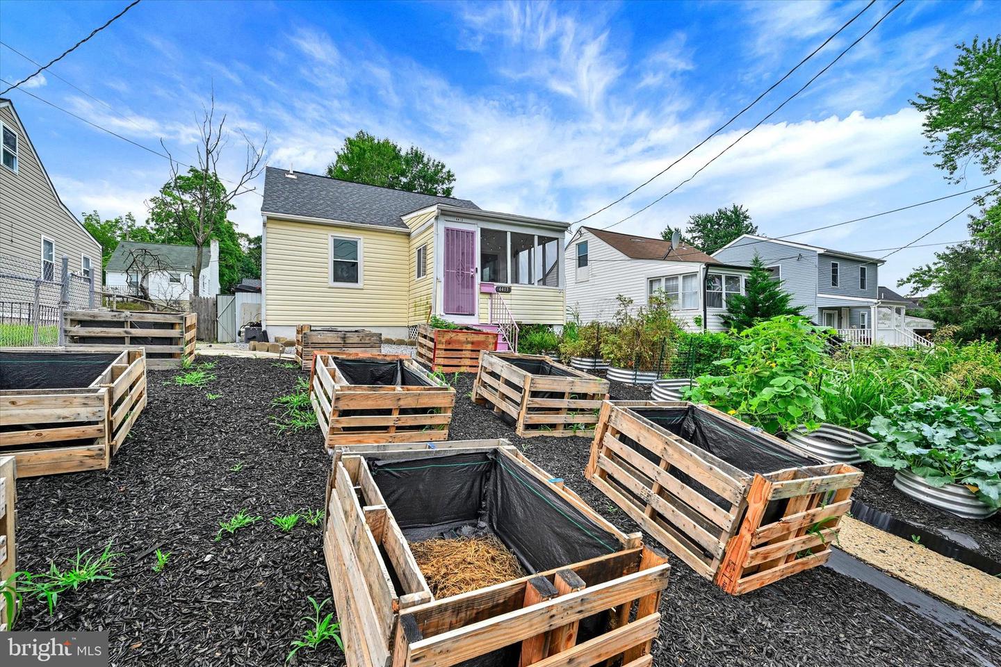 4413 Saint Georges Ave Property Photo 3