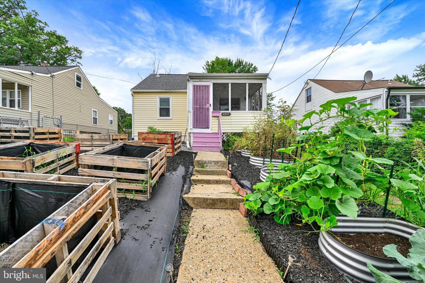 4413 Saint Georges Ave Property Photo 4