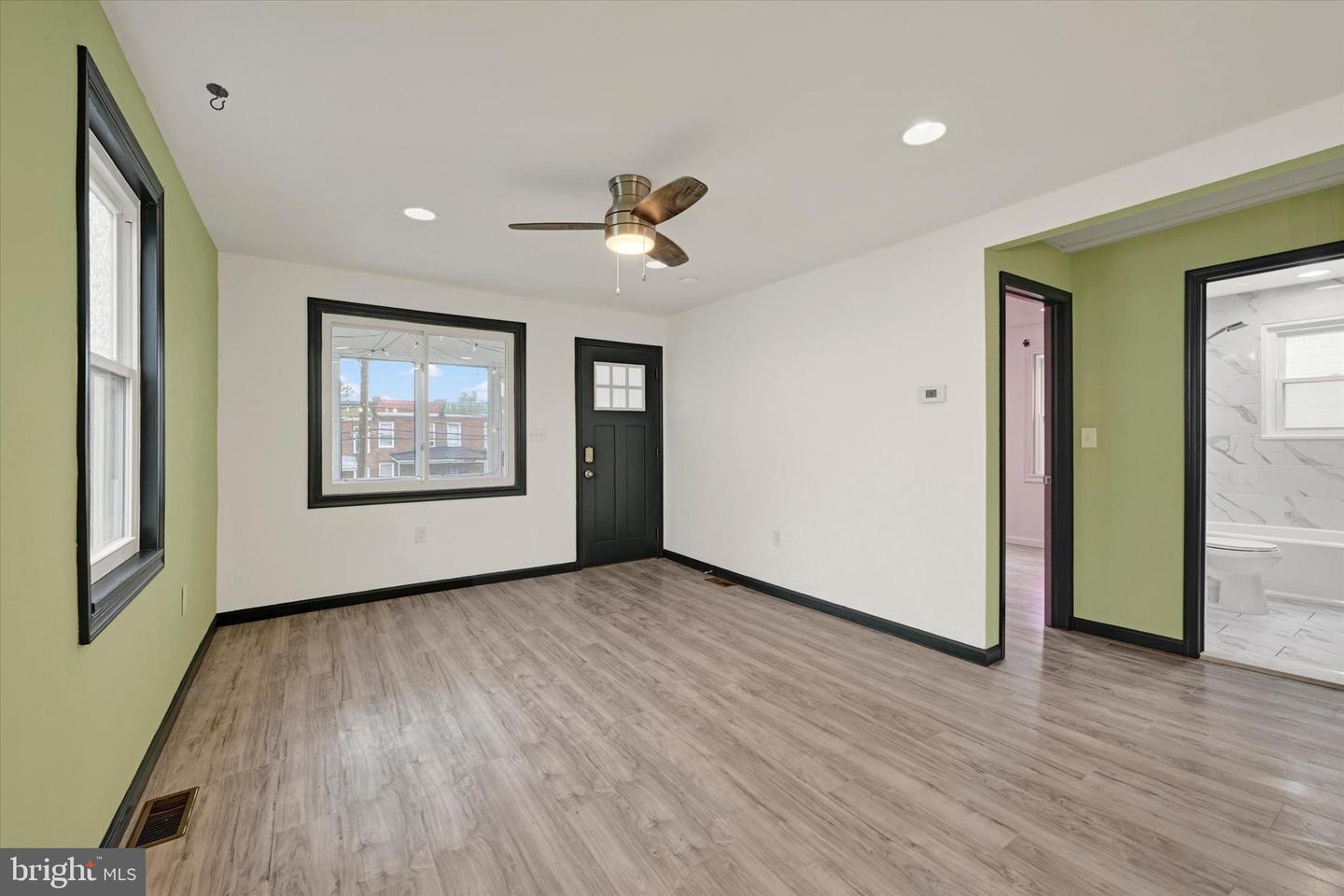 4413 Saint Georges Ave Property Photo 10