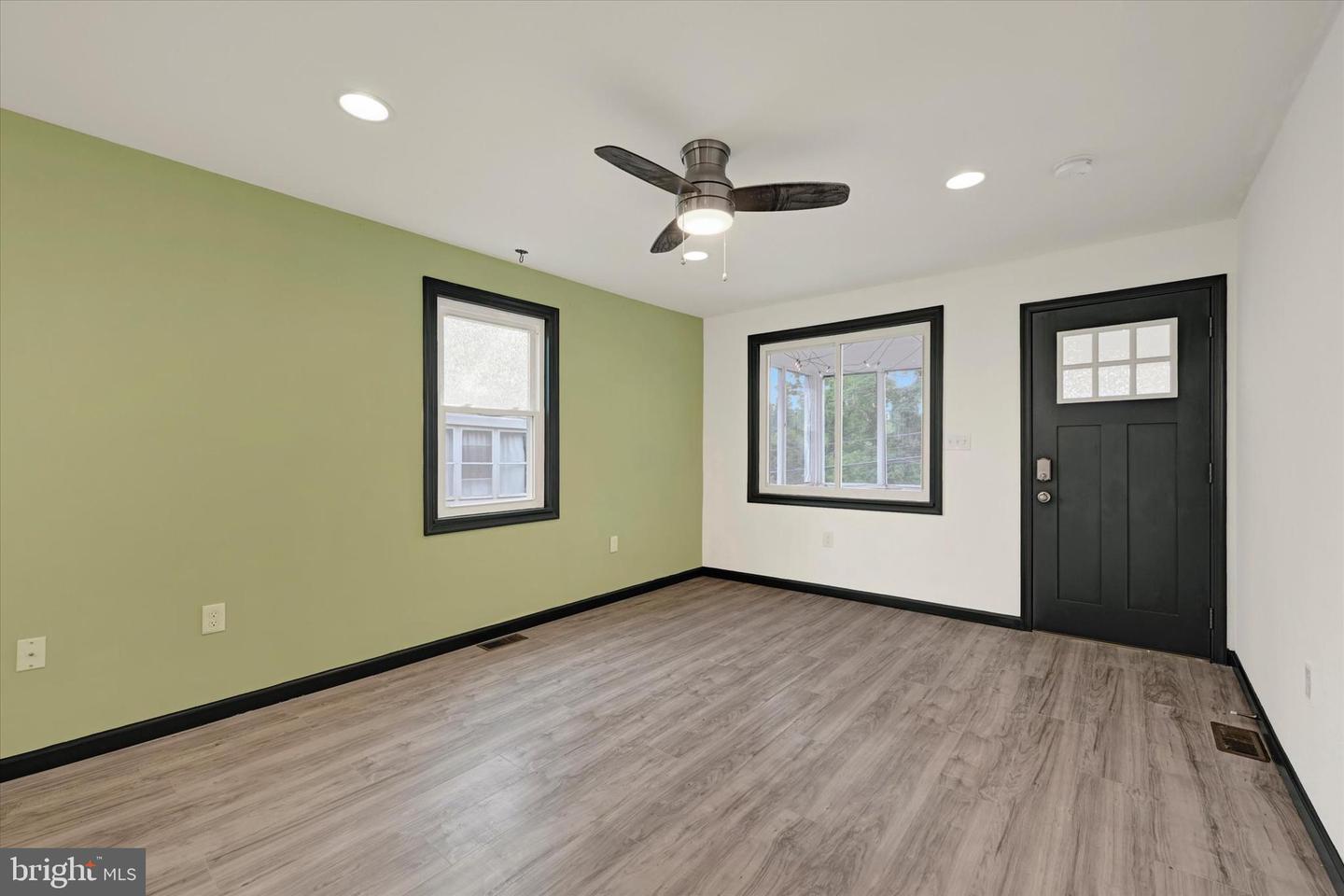 4413 Saint Georges Ave Property Photo 11