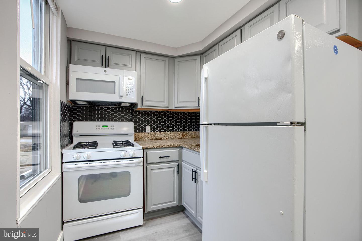 3807 Fleetwood Ave #2 Property Photo 11