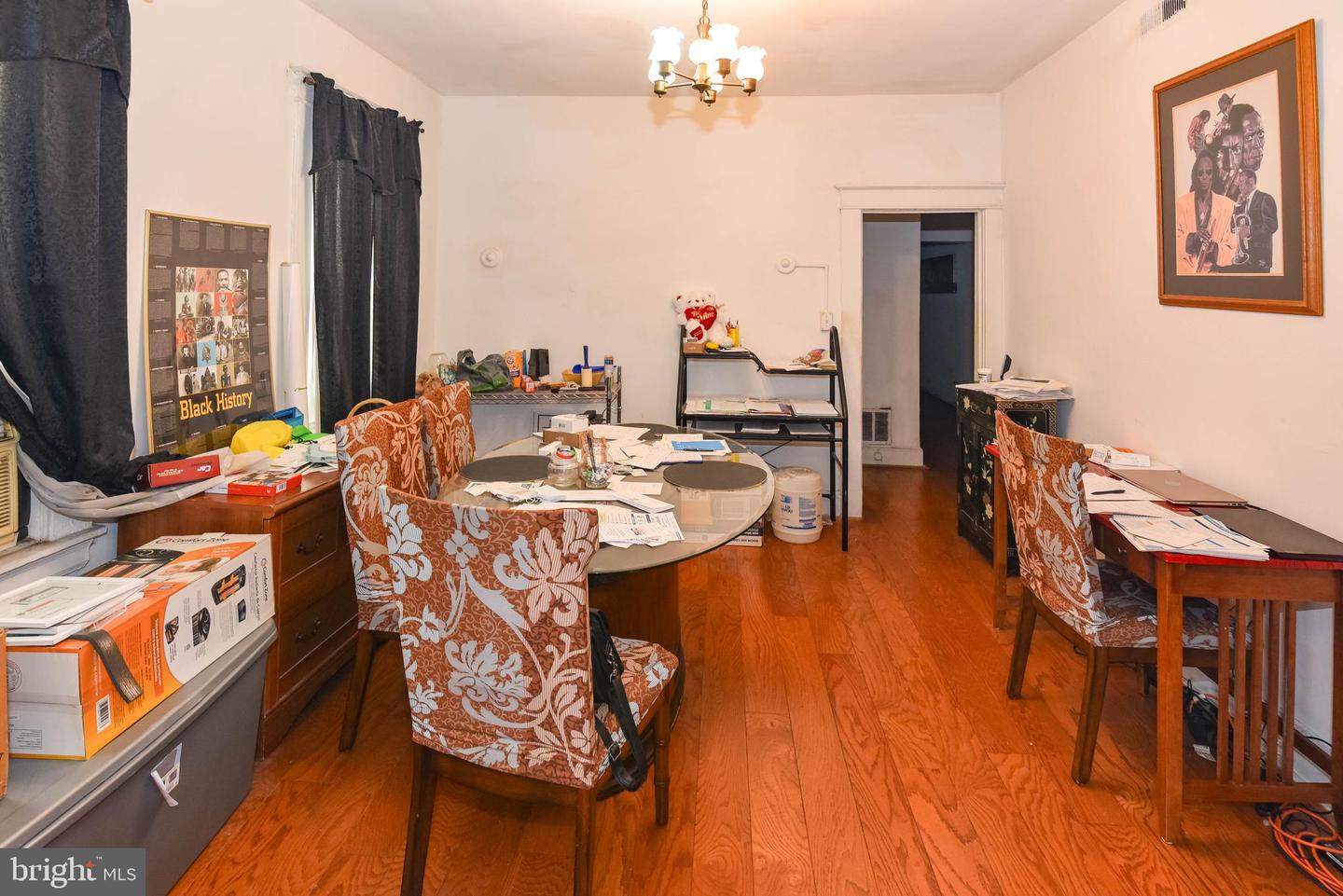 2111 Park Ave Property Photo 21