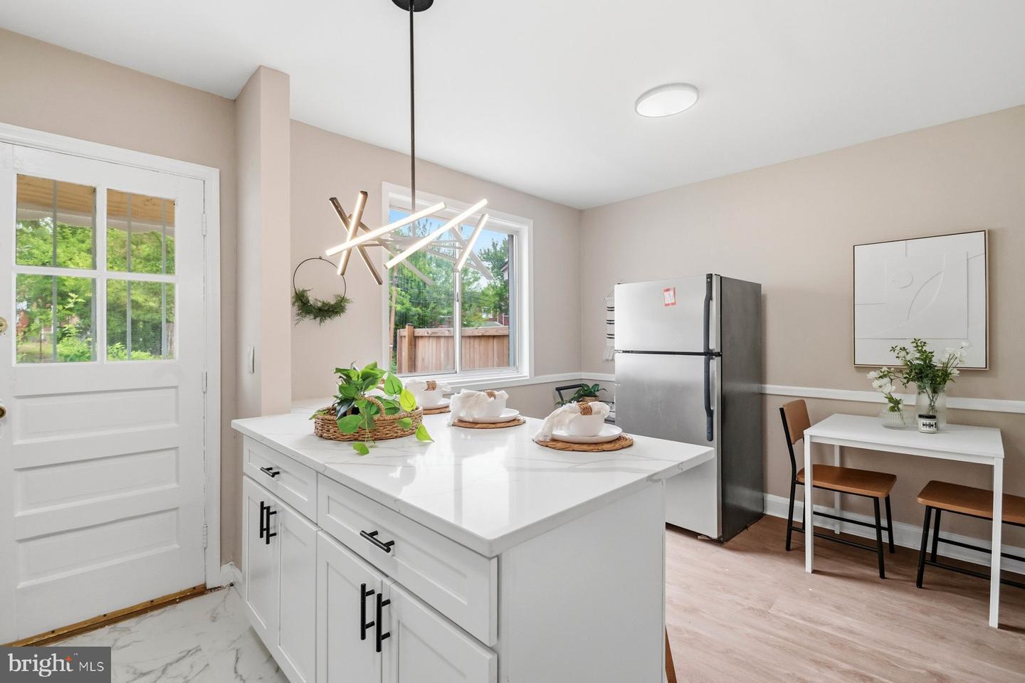 1708 Woodbourne Ave Property Photo 10