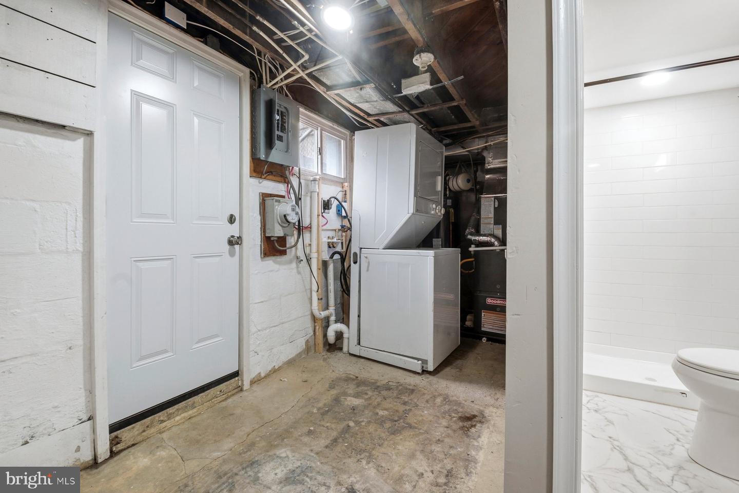 1708 Woodbourne Ave Property Photo 24