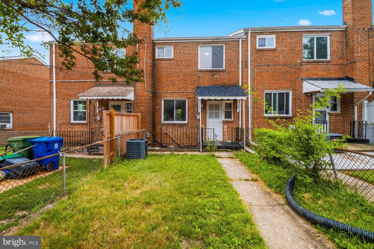 1708 Woodbourne Ave Property Photo 27