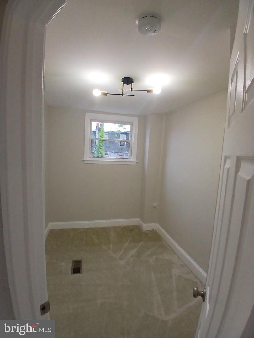 3323 Elmley Ave Property Photo 10