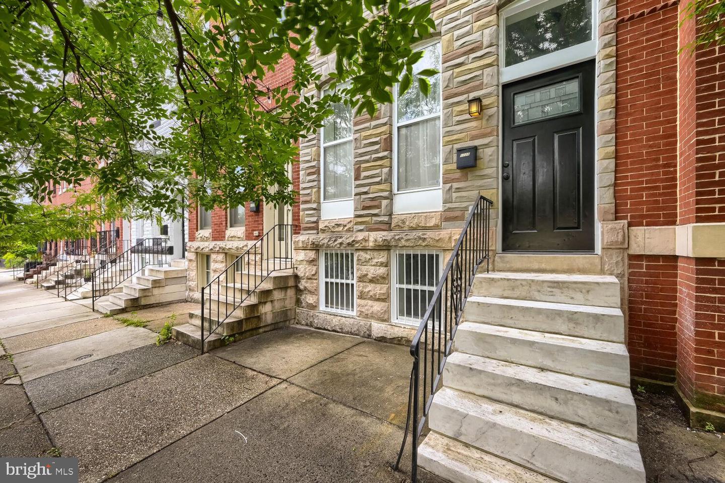 1228 N Broadway Property Photo 2