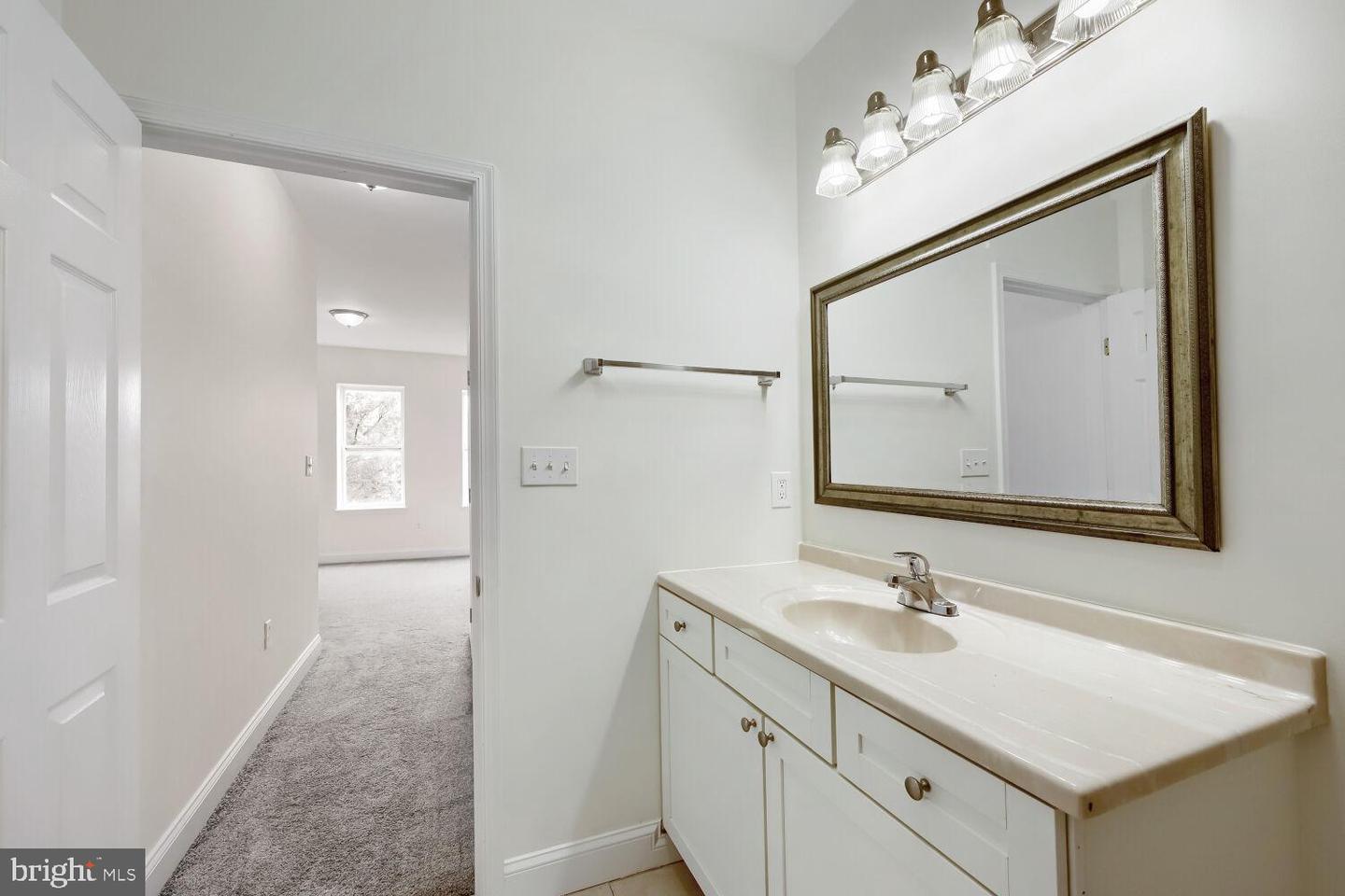 1228 N Broadway Property Photo 13
