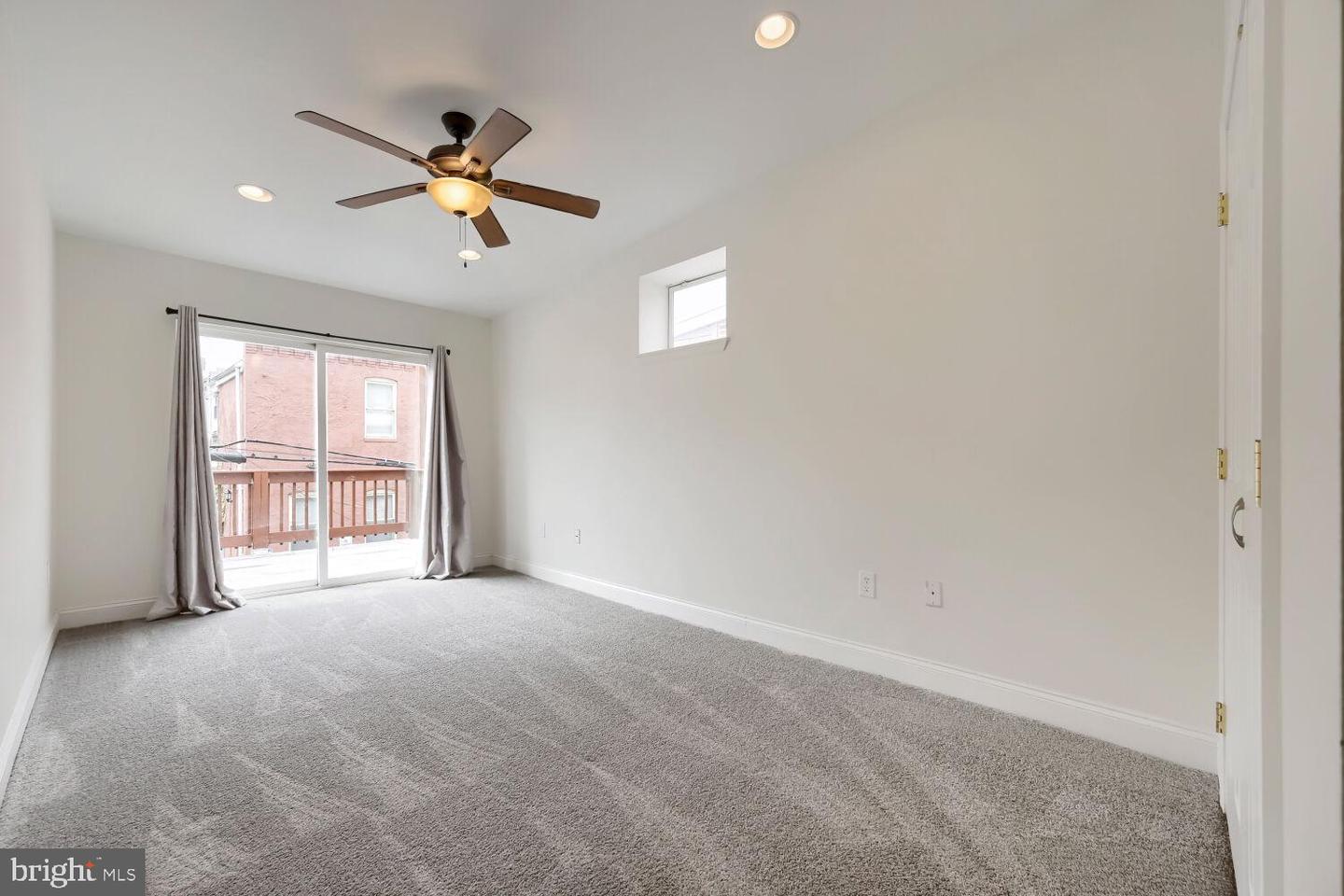 1228 N Broadway Property Photo 15