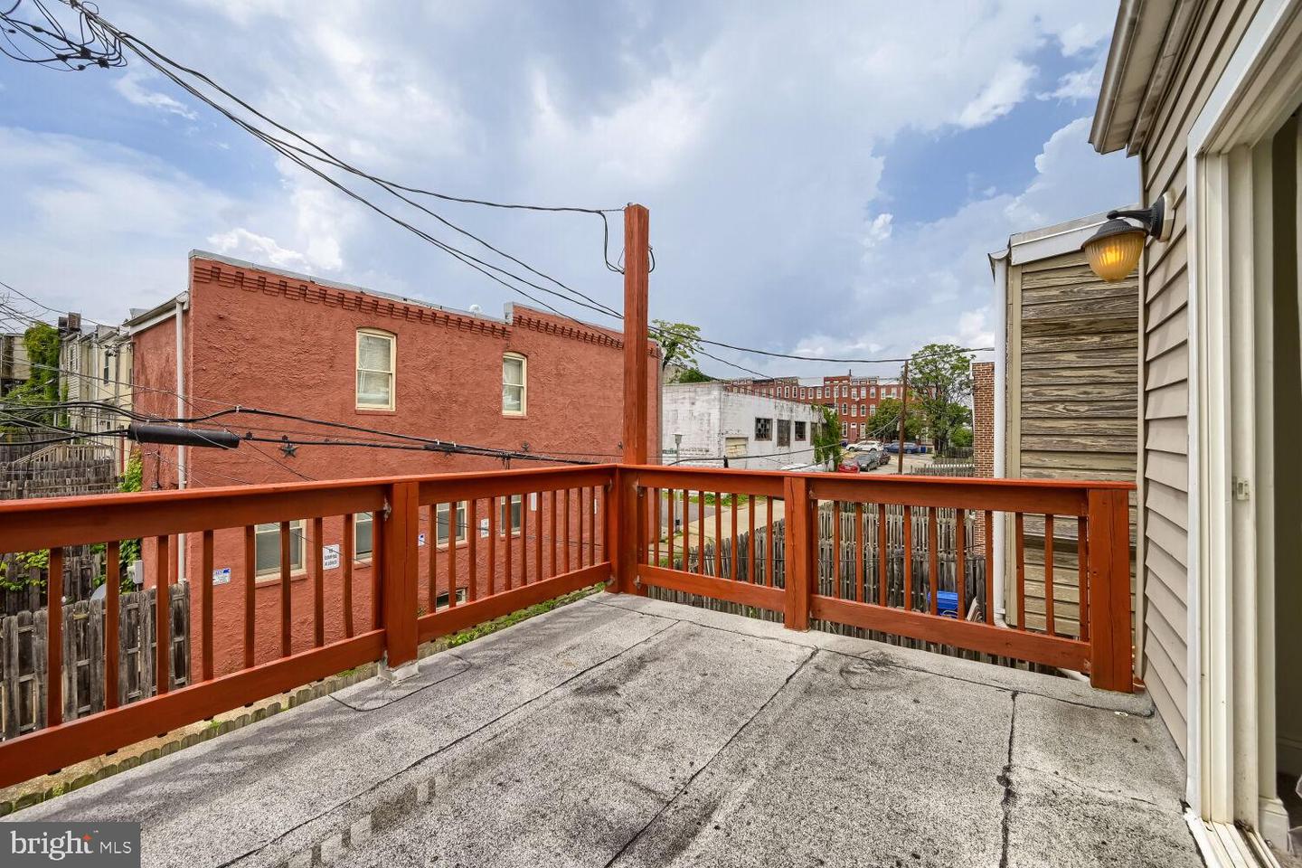 1228 N Broadway Property Photo 16