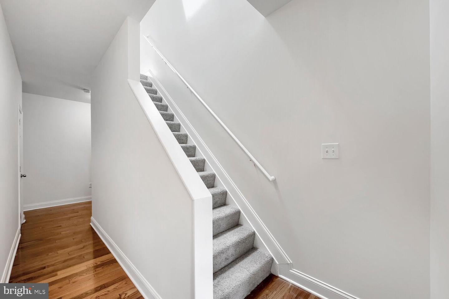 1228 N Broadway Property Photo 18