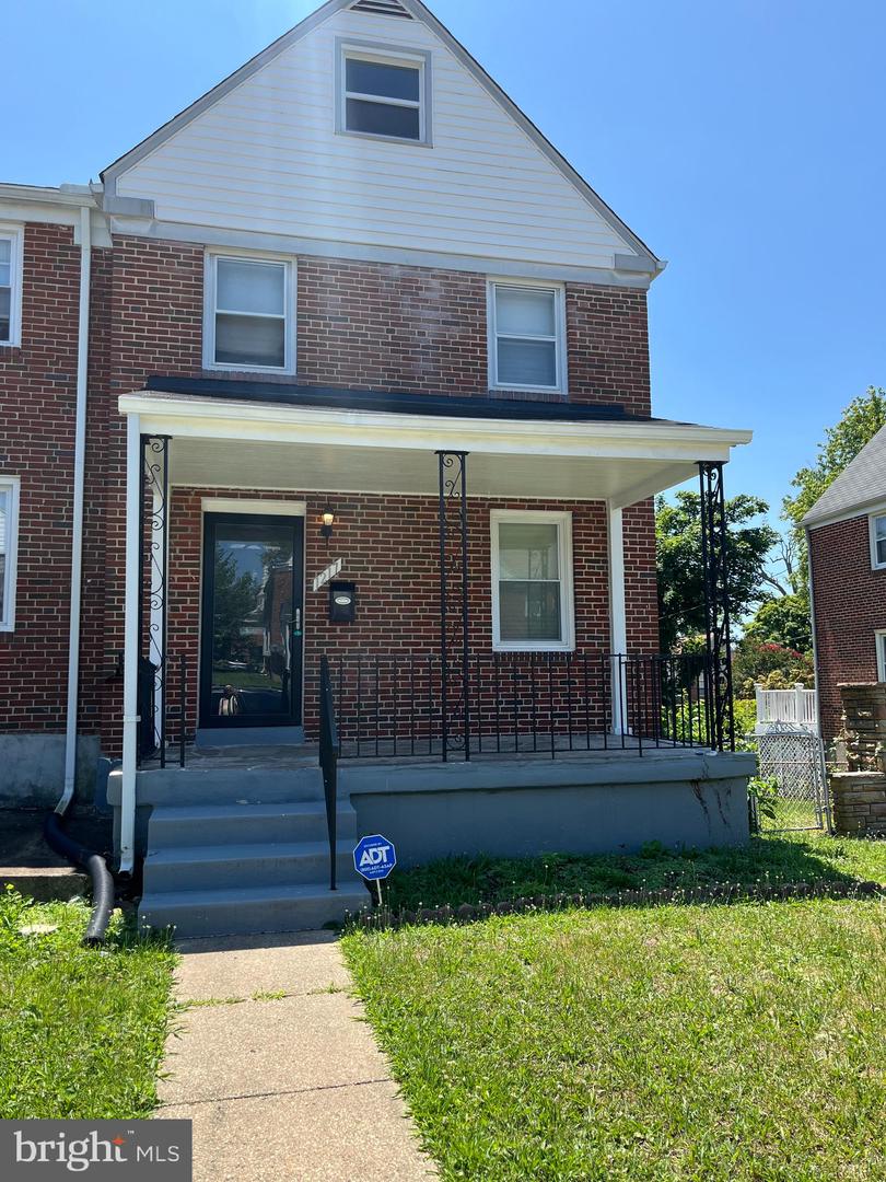 1217 COCHRAN AVE