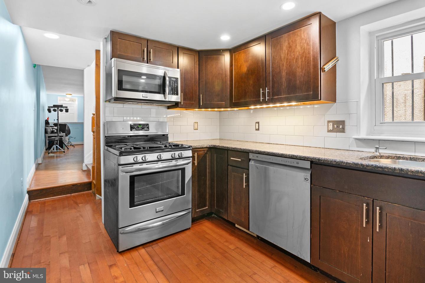 756 Mchenry St Property Photo 4