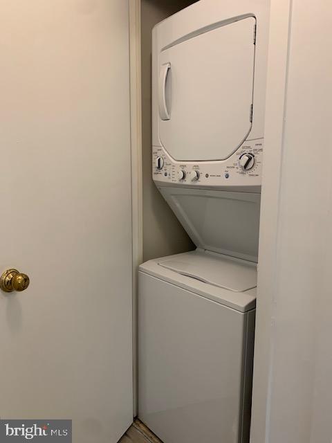 516 S Charles St S #r88 Property Photo 13