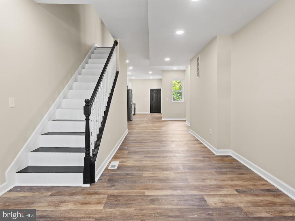 2903 Winchester St Property Photo 5
